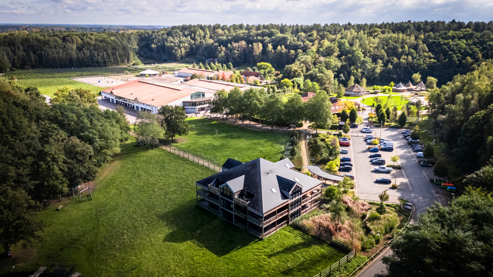Warredal Recreatiepark, Wijndomein en Glamping